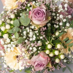 Blumenstrauß 'Venedig' Inkl. Gratis Grußkarte 9 Blumenstrauß 'Venedig' Inkl. Gratis Grußkarte -Gartentopf Geschäft 1110600096 strauss venedig setting 1 121233